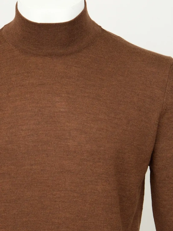 Kasumov_2302-корич (1)