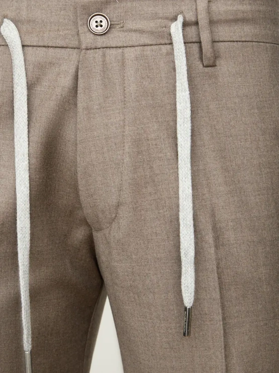 Kasumov_PNT04-2002_50-беж (1) Kasumov_PNT04-2002_50-беж (1)