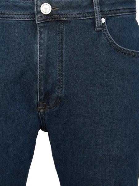 Kasumov_Jean08-1027_20-син